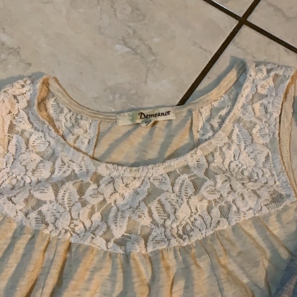 SOLD- Women’s tank tops - Picture 6 of 12